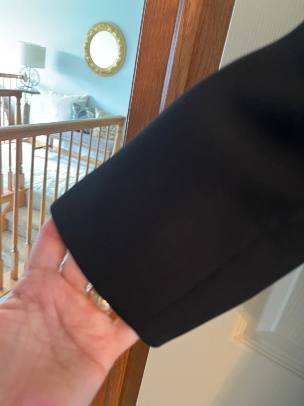 Le Suit Black Women's Blazer with Gray Lining - Picture 3 of 9